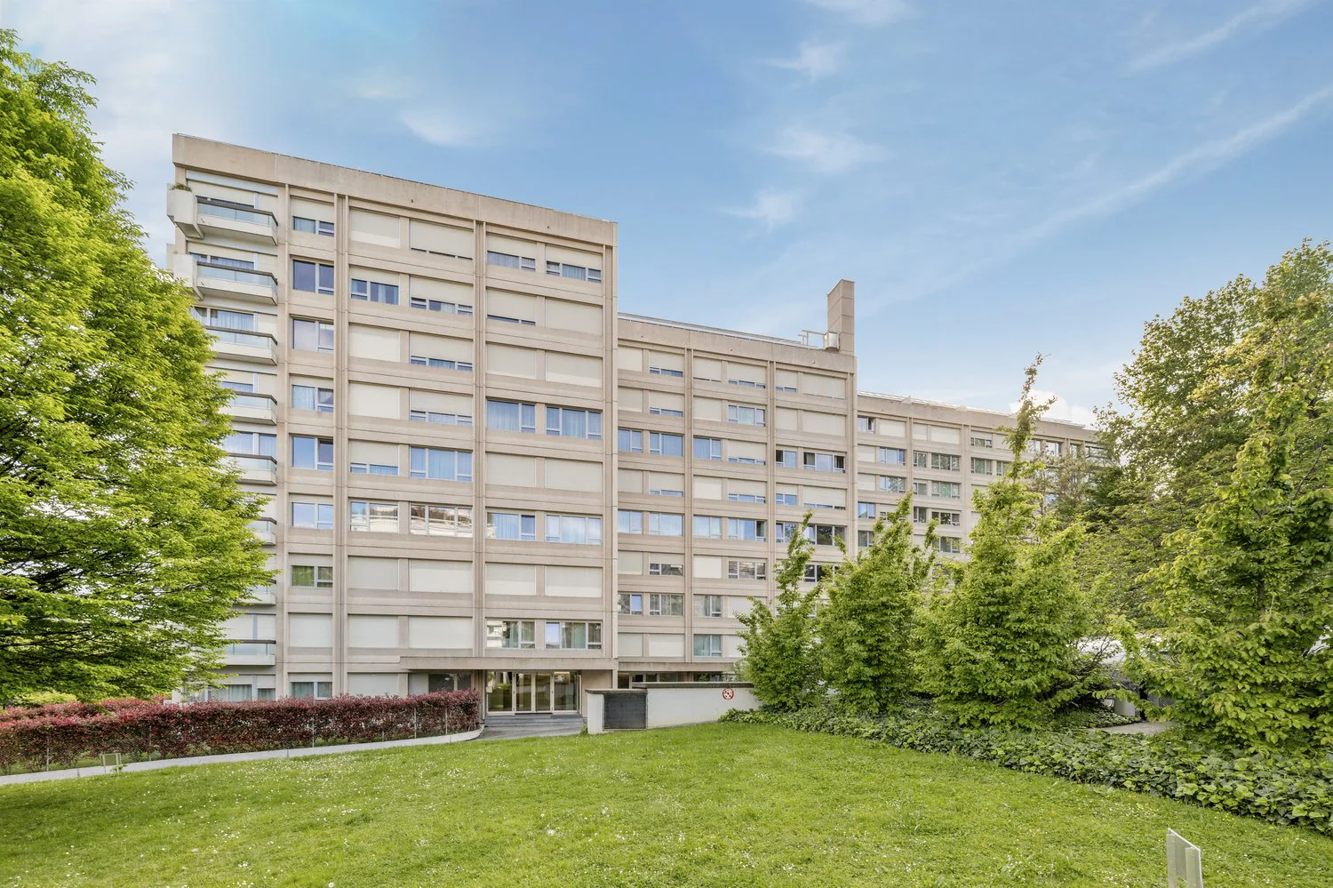Garage/Box zu vermieten an der Rue de Moillebeau mit 2 Monaten Mietfreiheit