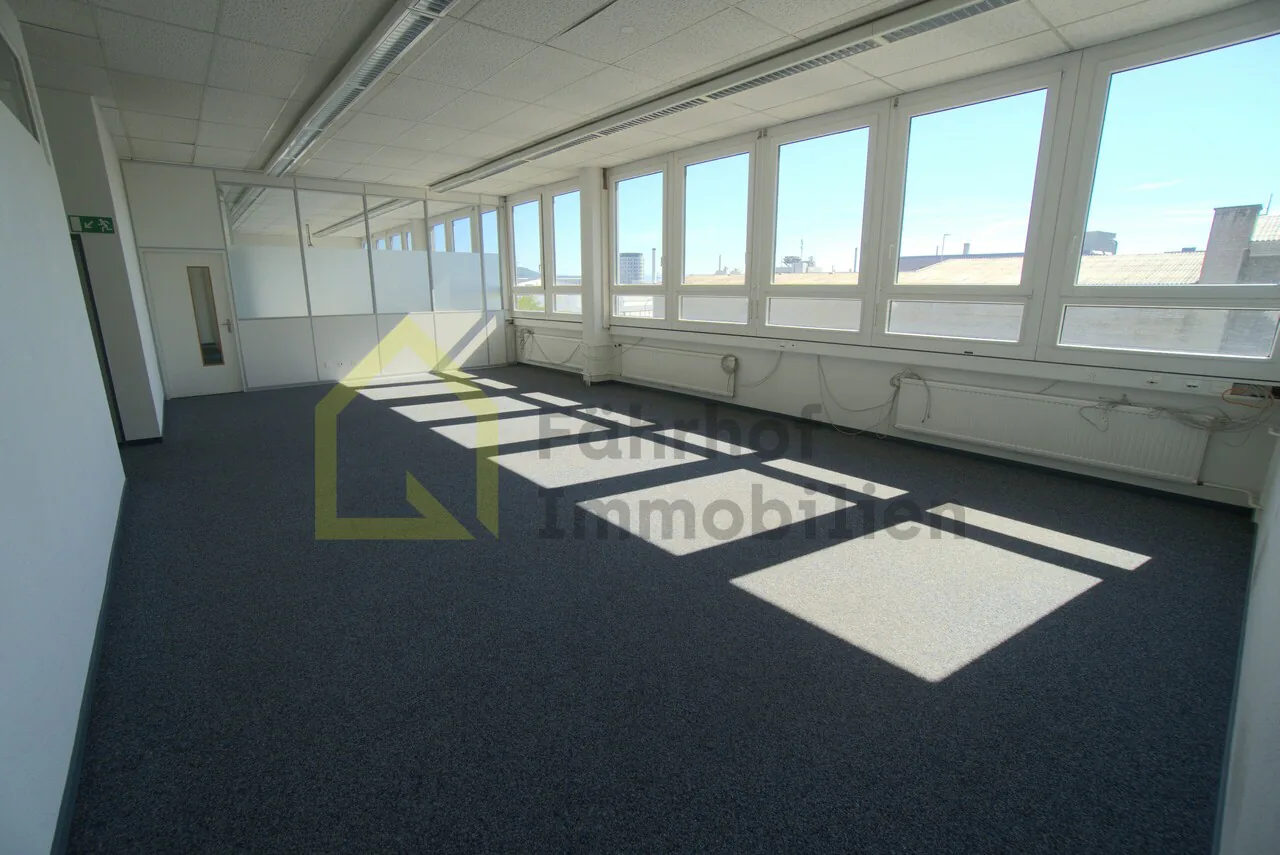 ++ Helle Büro- und Lagerflächen ++ Ihr neuer Business Standort in Pratteln - 2 Monate Gratis!