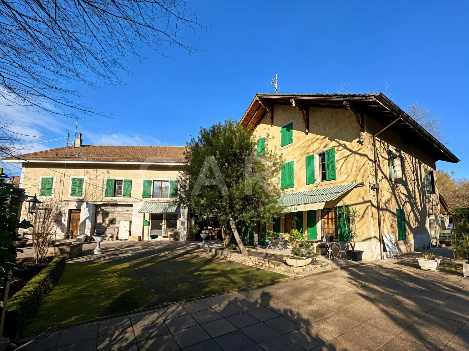 Proprietà di carattere