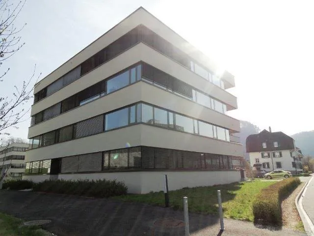 Ihr neuer Einstellhallenplatz Einungerstrase/Strandweg Burgdorf