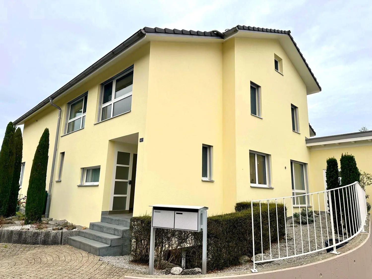 Duplex single-family house half in quiet and central location