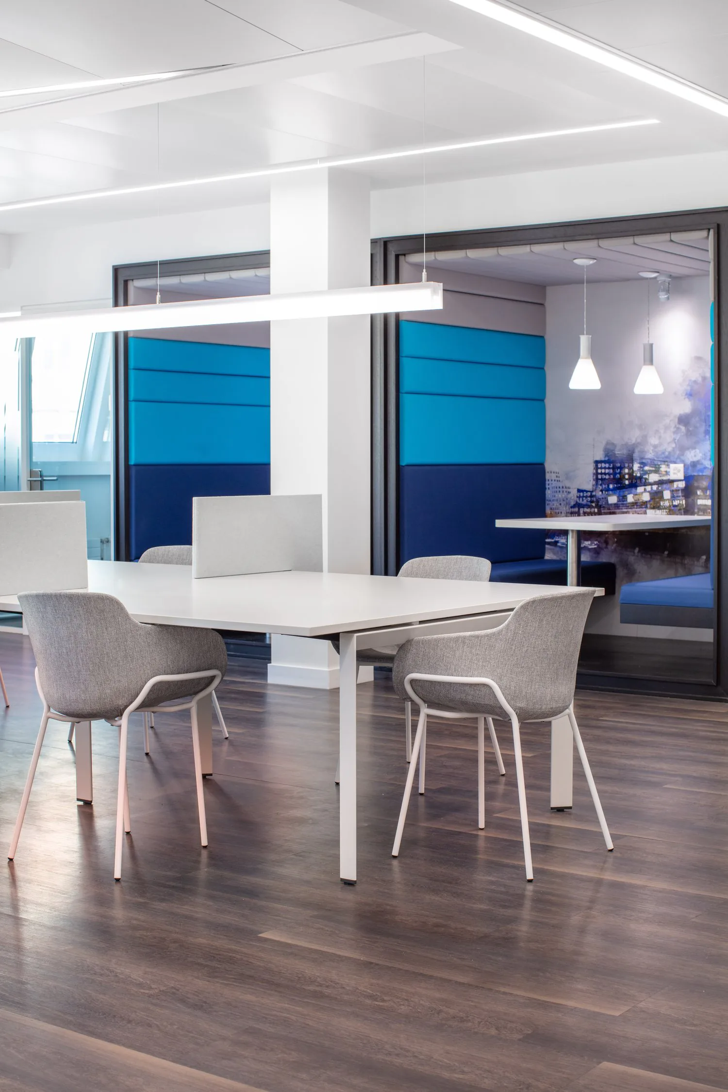 Bureau dédié dans Regus Stauffacher