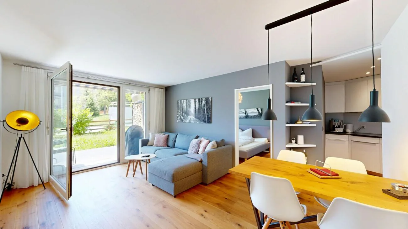 Moderne 2-Zimmer-Wohnung mit grossem Sitzplatz