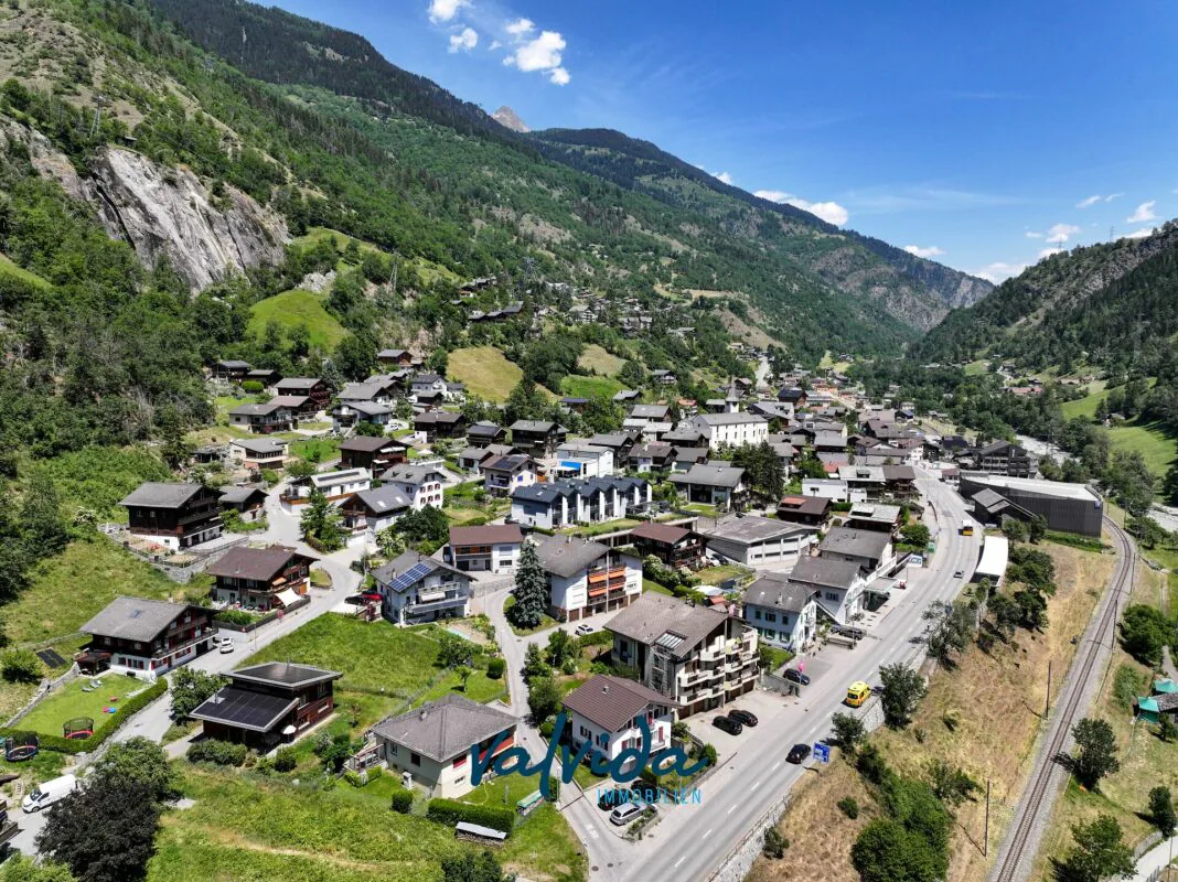 Nouveau projet de construction à Mörel - 2 maisons jumelées modernes dans un emplacement central et calme