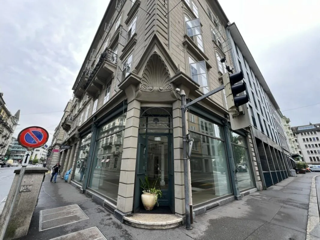 Ladenlokal im EG Ecke Süd-West