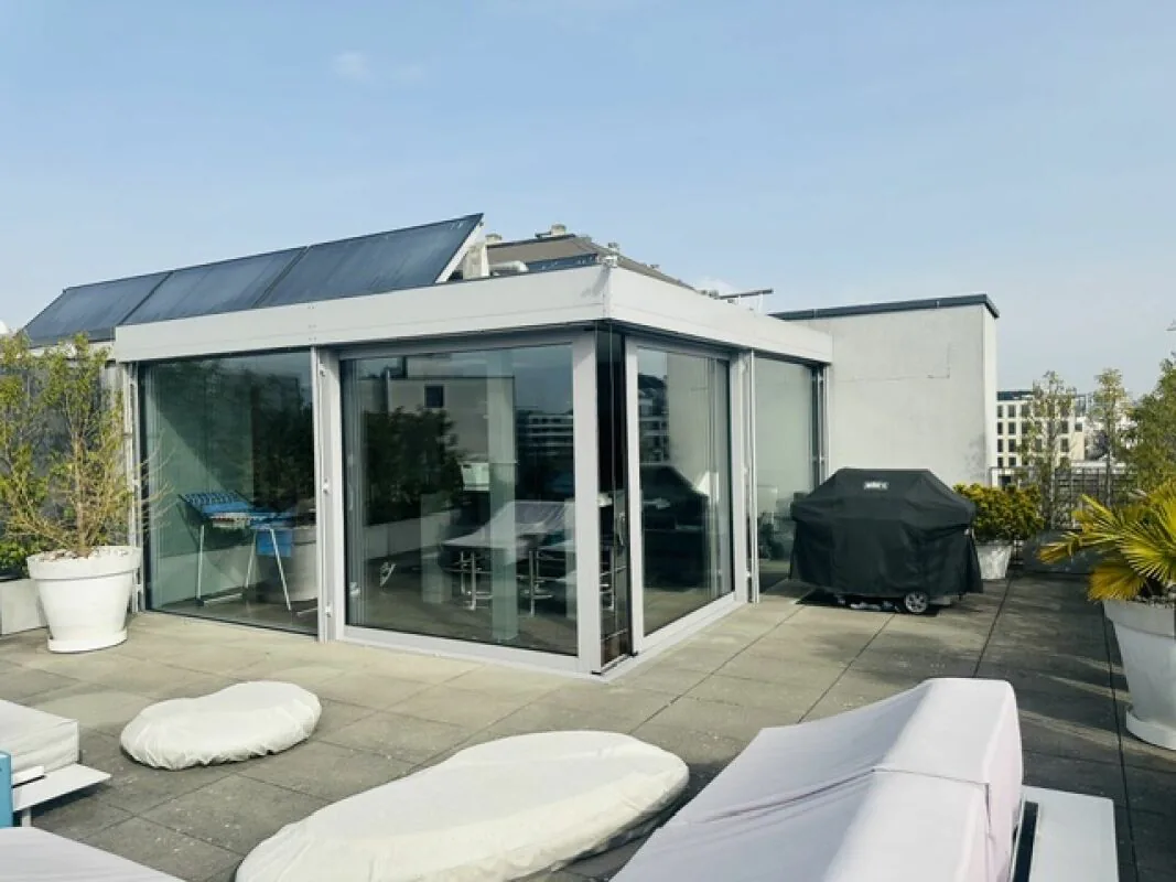 Dreistöckiges Loft im Dachgeschossstil
