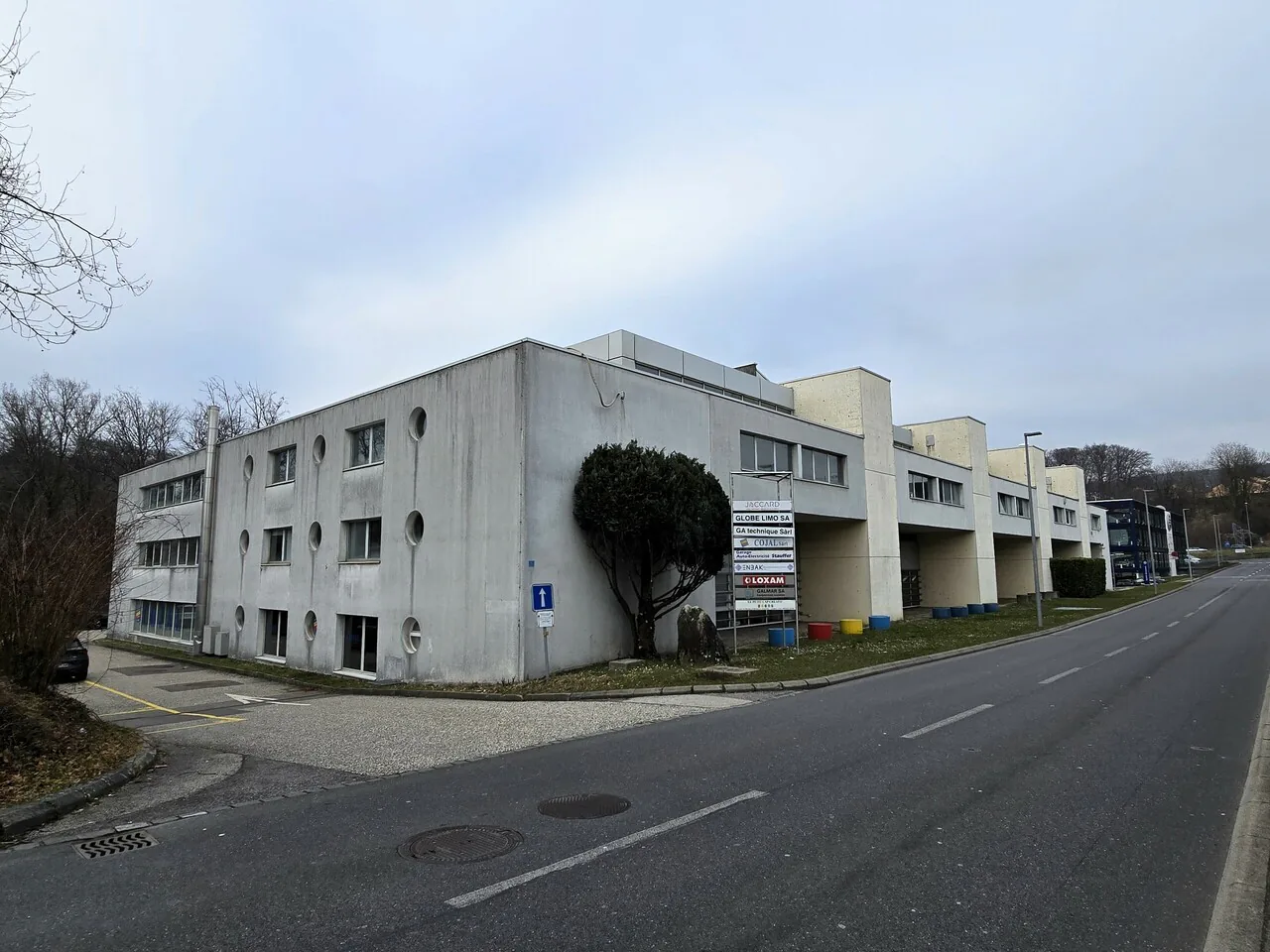 Excellente situation - Atelier / dépôt - 288m² - Crissier