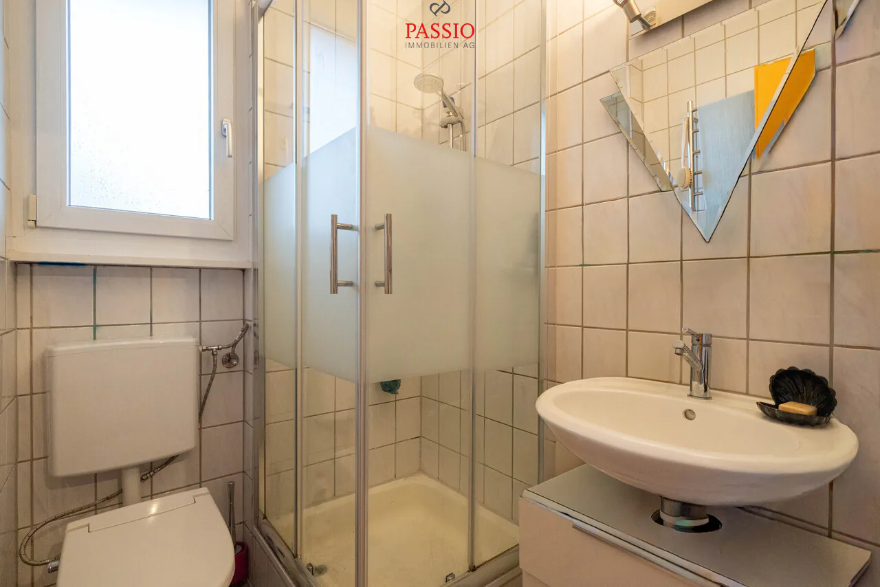 Casa multifamiliare versatile con potenziale a Biel/Bienne