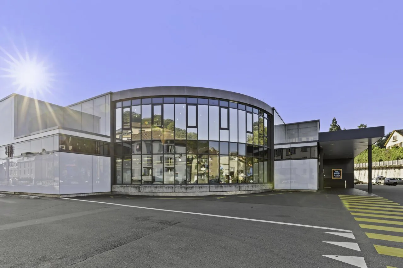166m2 - Dépôt à proximité du centre de Neuchâtel