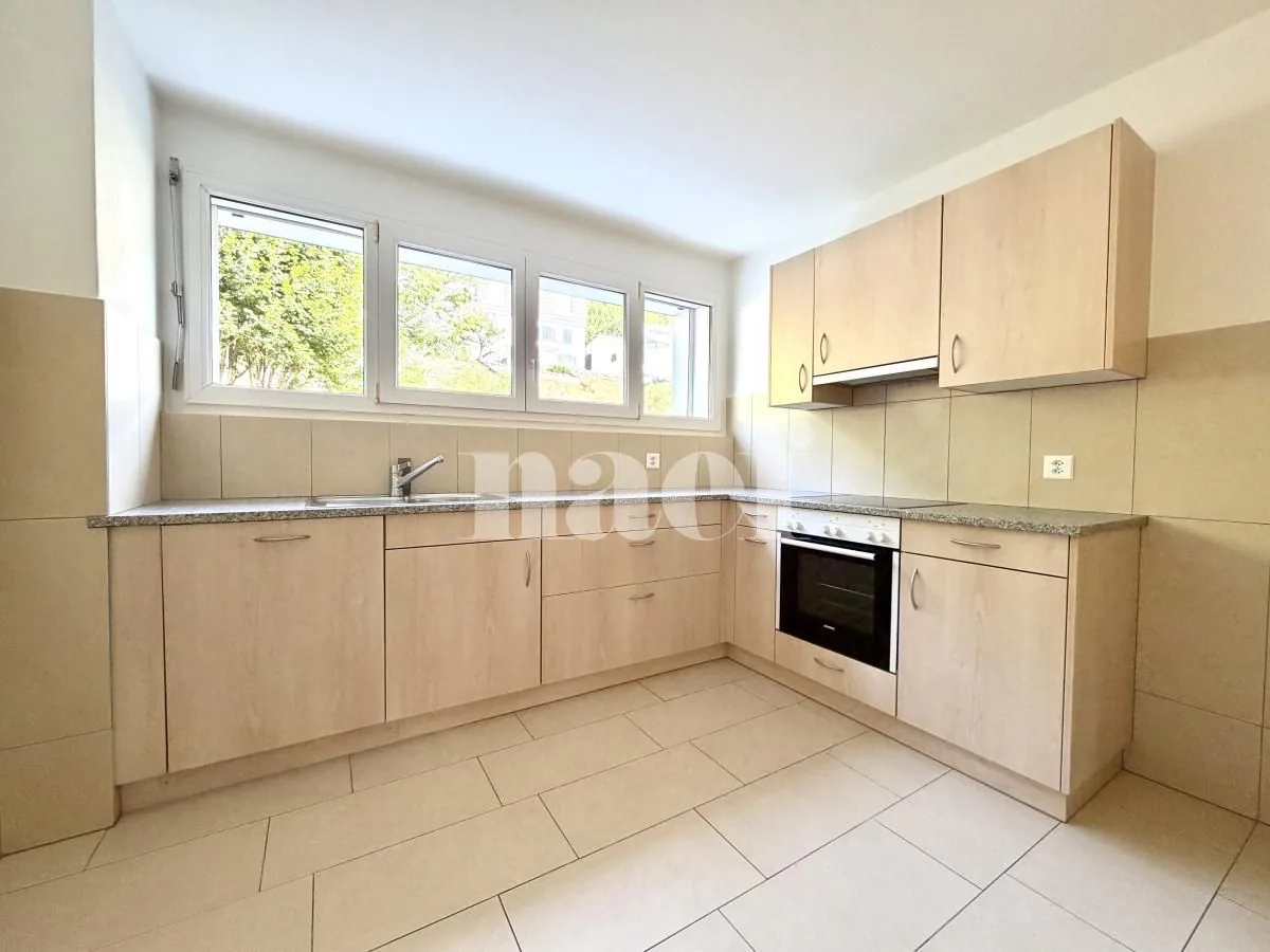 Beautiful 4-room apartment with unobstructed view and balcony