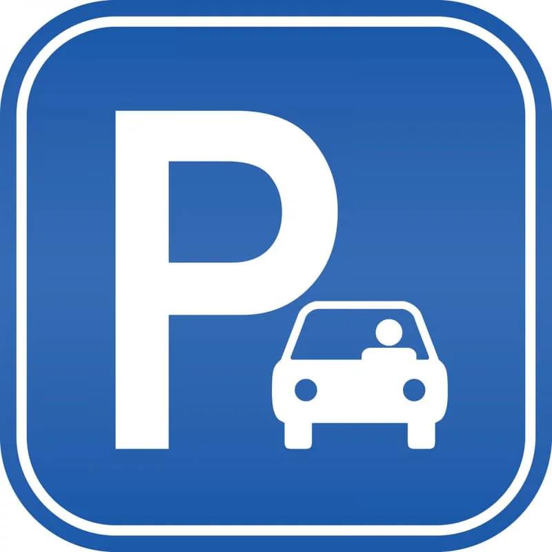 Parking spaces in underground garage for rent