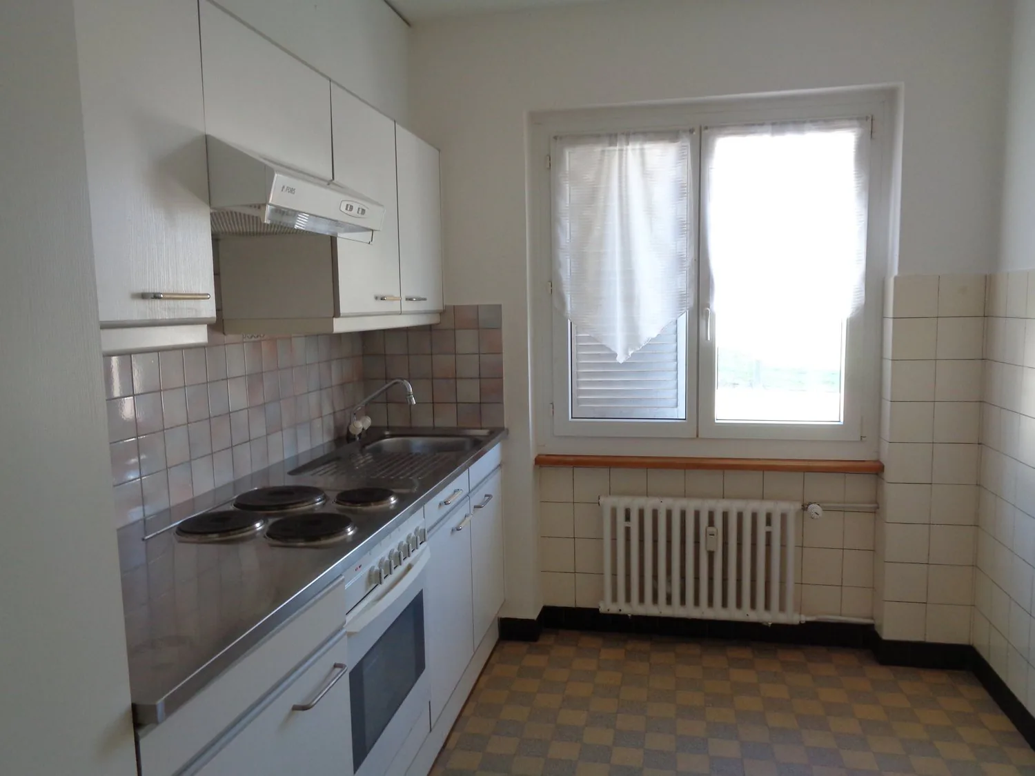 Appartement im 2. Stock in einem Gebäude nahe der Innenstadt