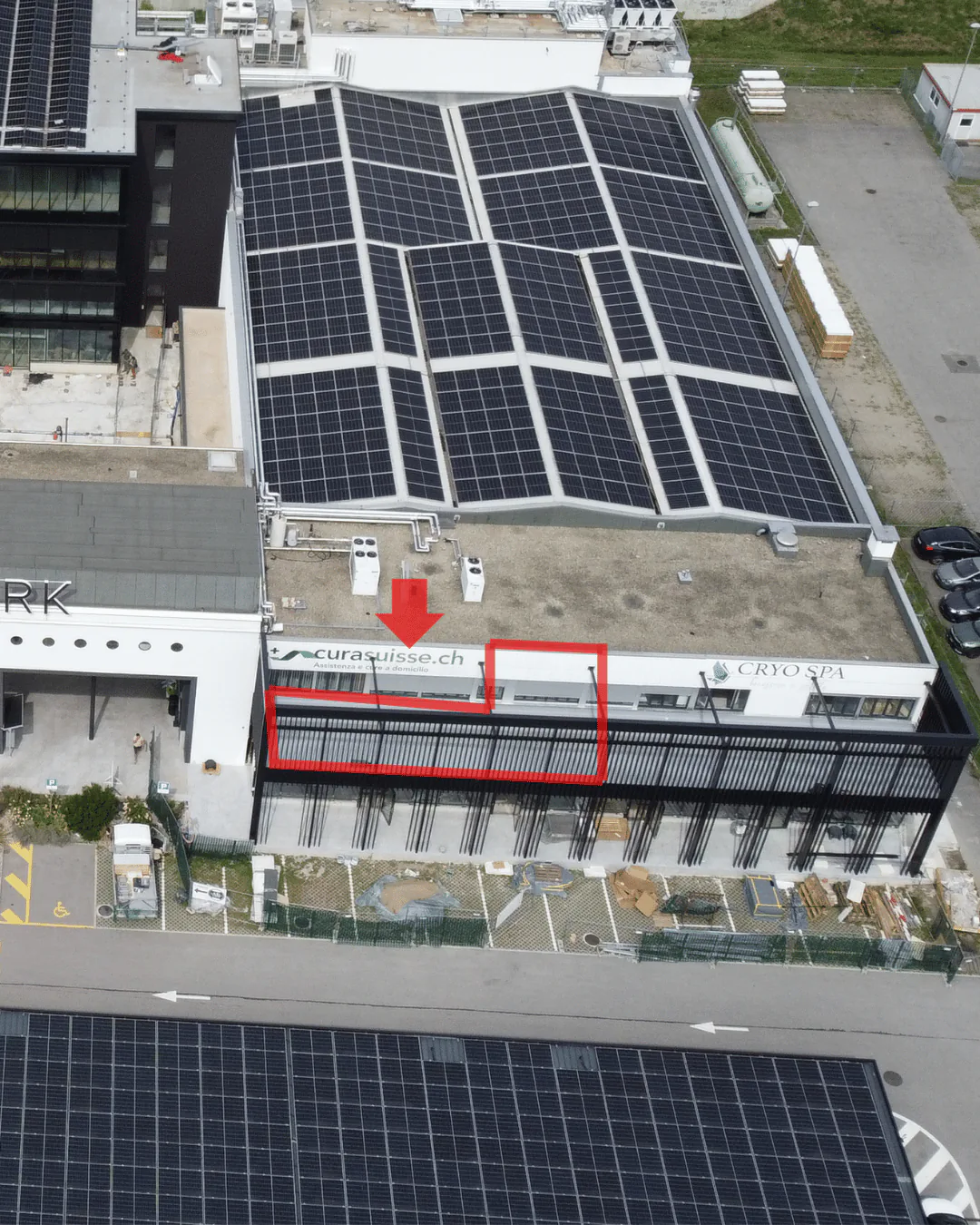 Magasin au rez-de-chaussée 150 m²