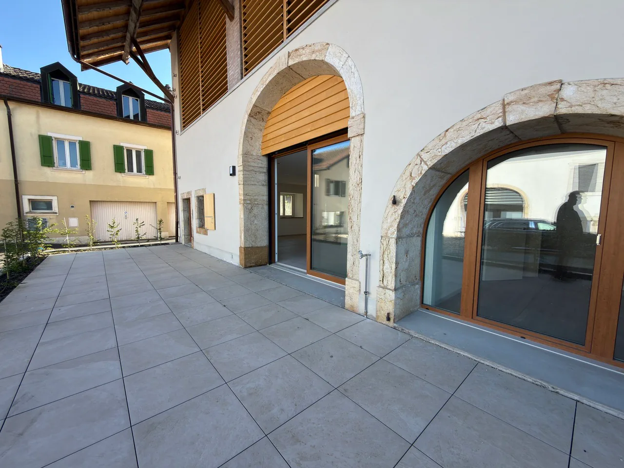 New 4.5-room ground-floor apartment with private terrace