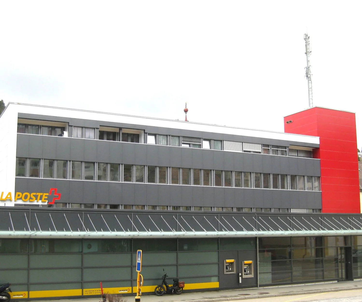 Lagerraum von etwa 68m2 zur Miete im Untergeschoss Le Locle