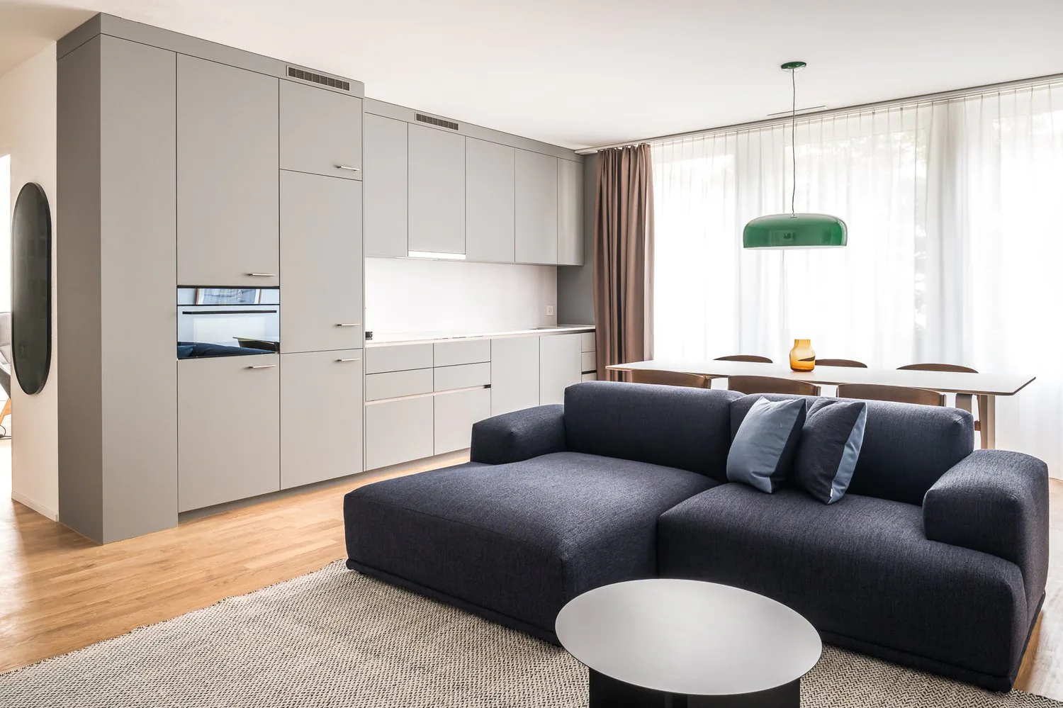 NEW WOW! 3min zum HB - möblierte 2.5-Zimmer-Wohnung 56m2