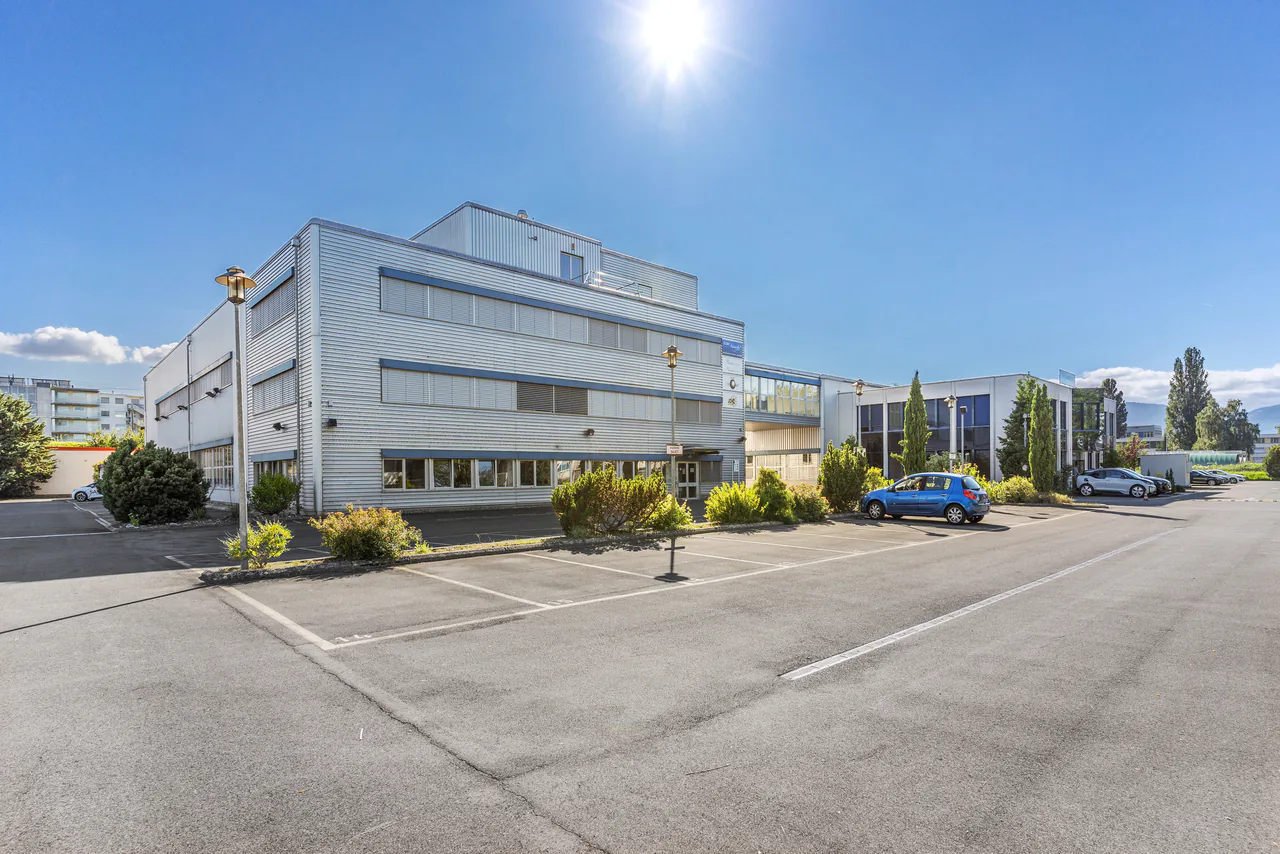 Lagerfläche von 259m2 - Industriezone Yverdon - Autobahnnähe