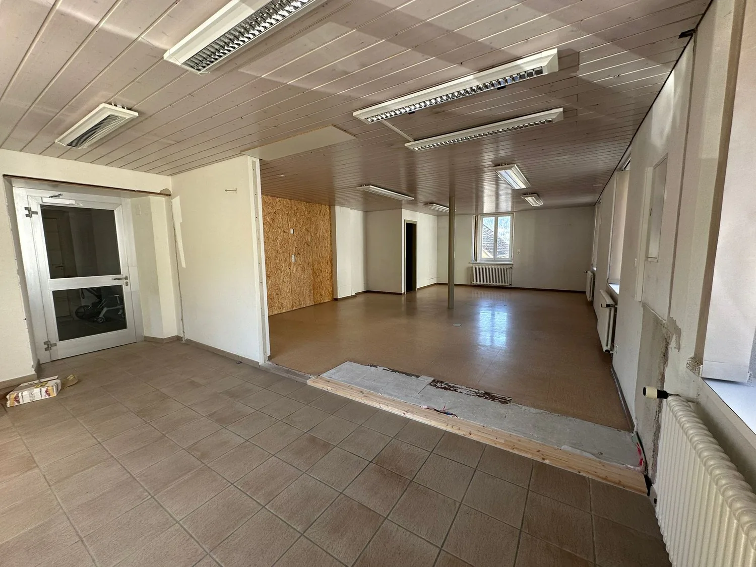 Lokal im Dorfzentrum