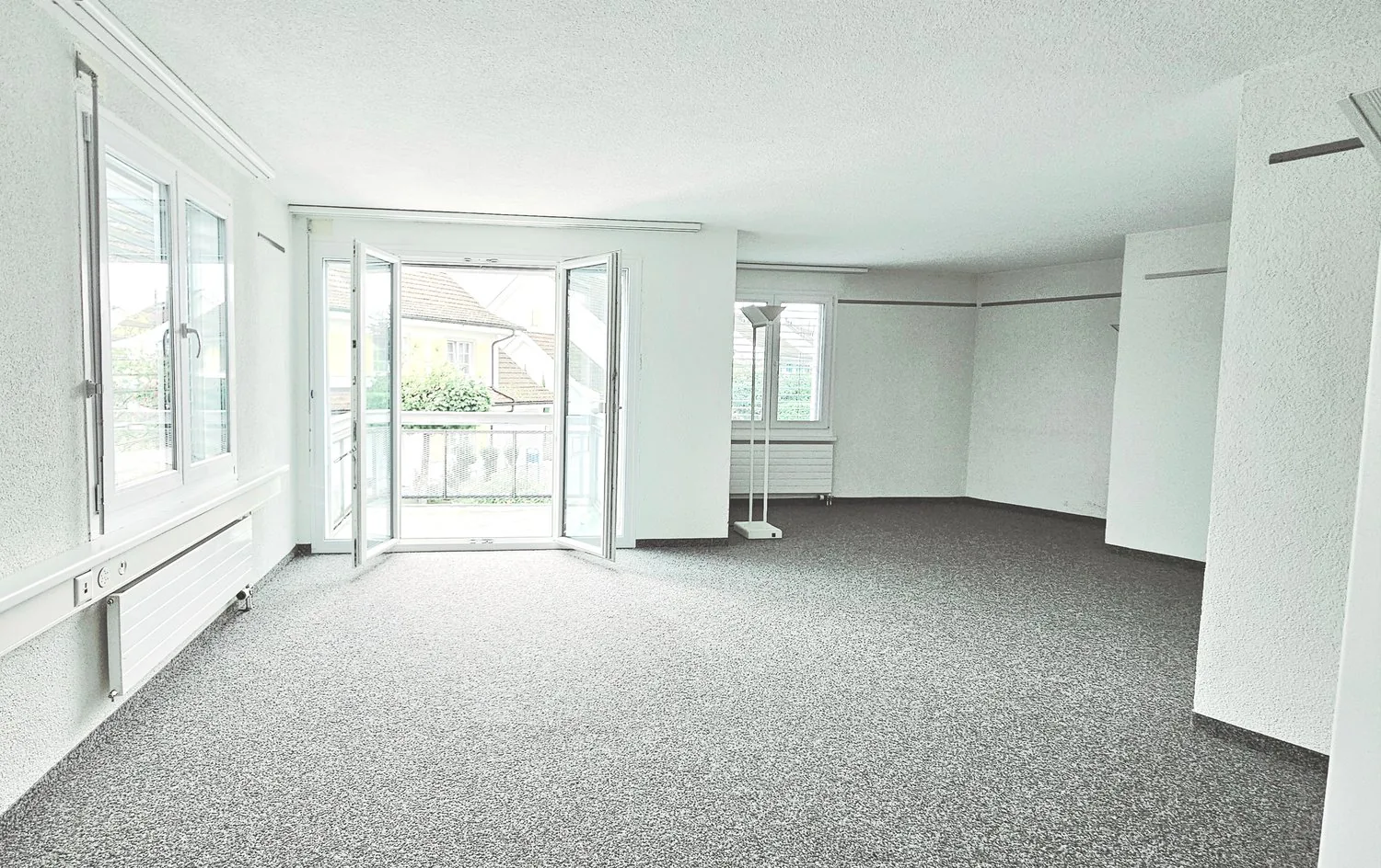 heller Büro- / Praxisraum