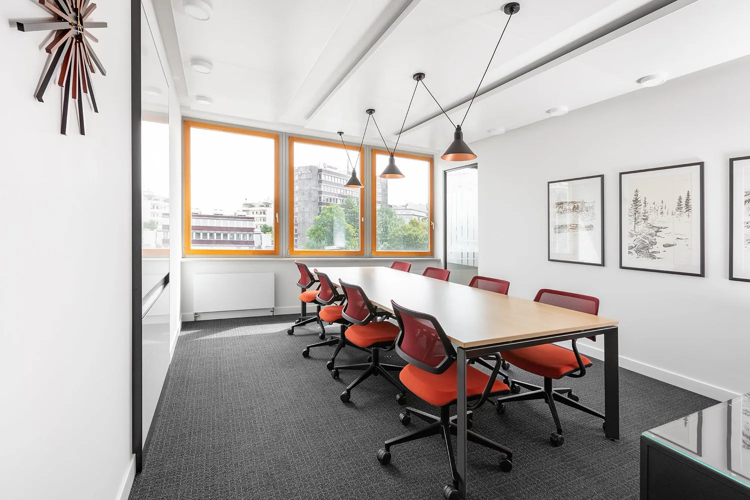 Spazio ufficio privato per 4 in Regus Heuwaage