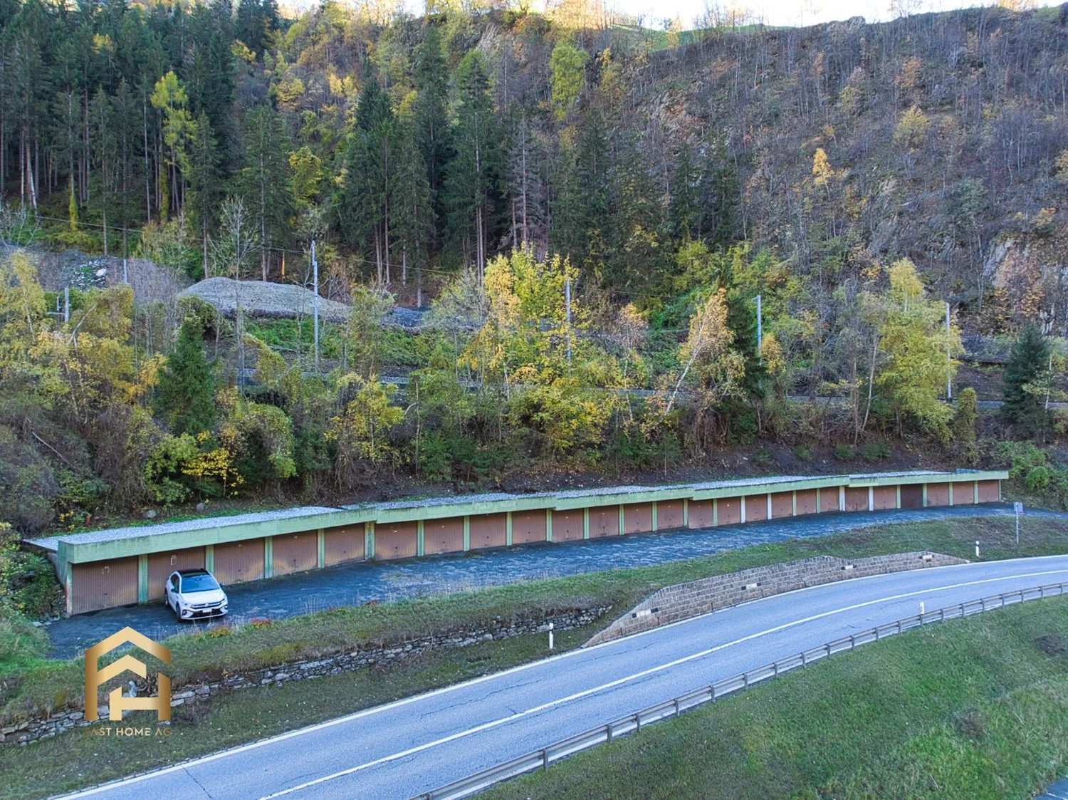Praktische Garagenbox in bester Lage oberhalb der Betten Talstation