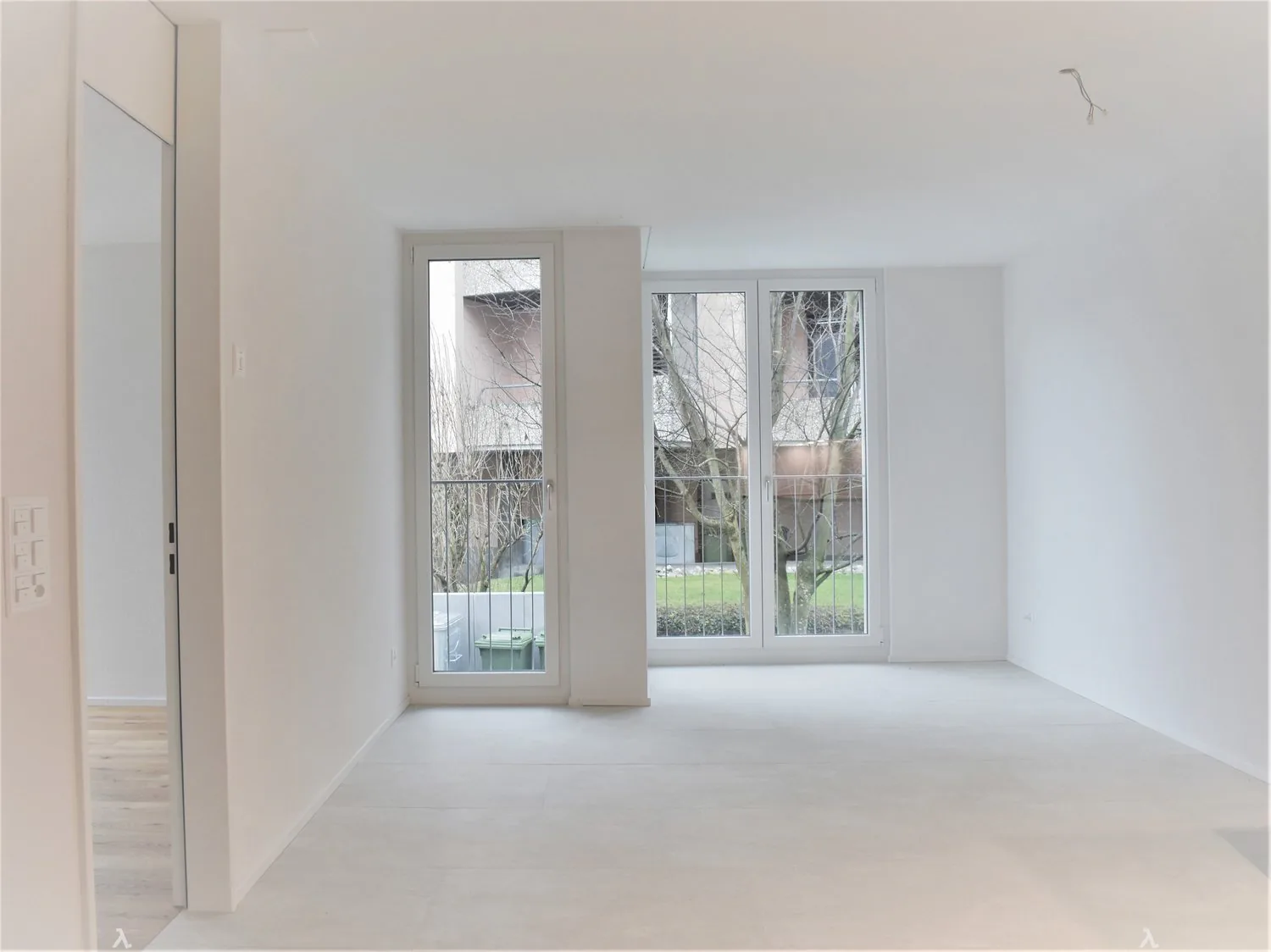 Bright 2.5-room apartment with modern amenities in Biel