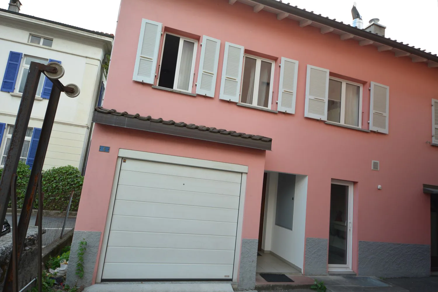 Maisonnette indépendante Noyau de Giubiasco jolie maisonnette
