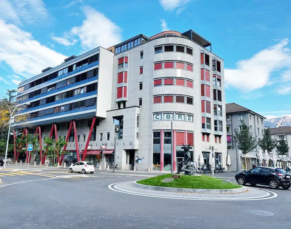 Mixed commercial lots