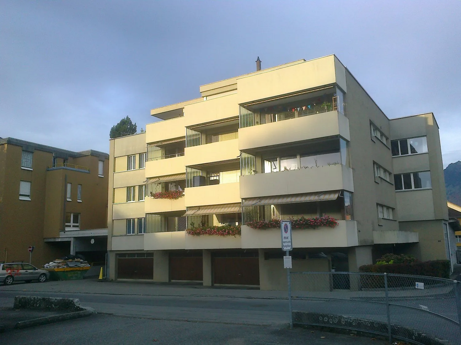 Bright 5.5-room apartment with balcony in Spiez