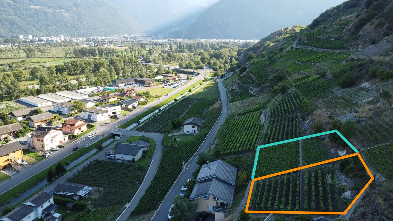 Bauplatz von 988 m² auf dem Hügel von Branson in Fully – seltene Gelegenheit