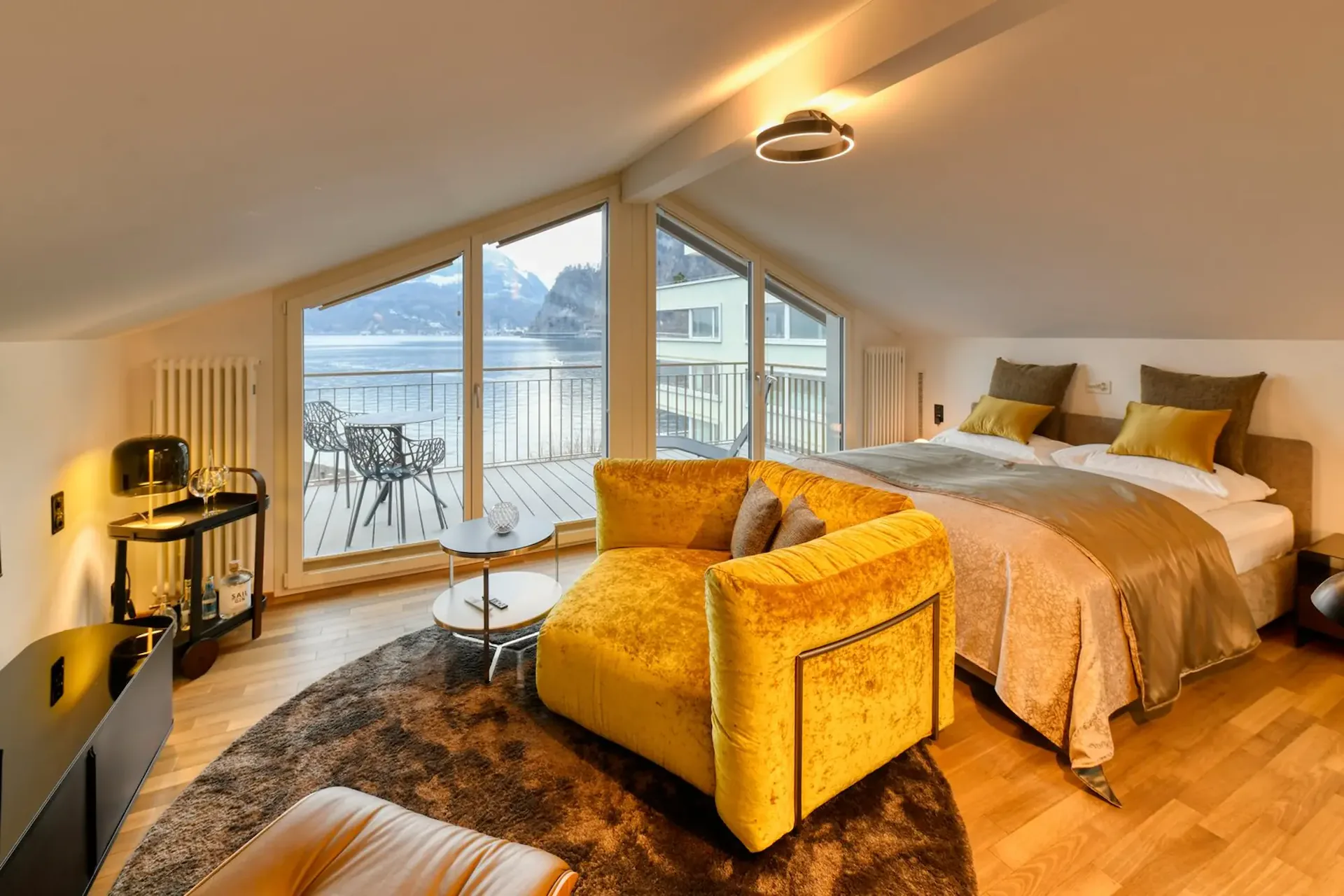 Appartement meublé exclusif avec vue lac imprenable à Hergiswil