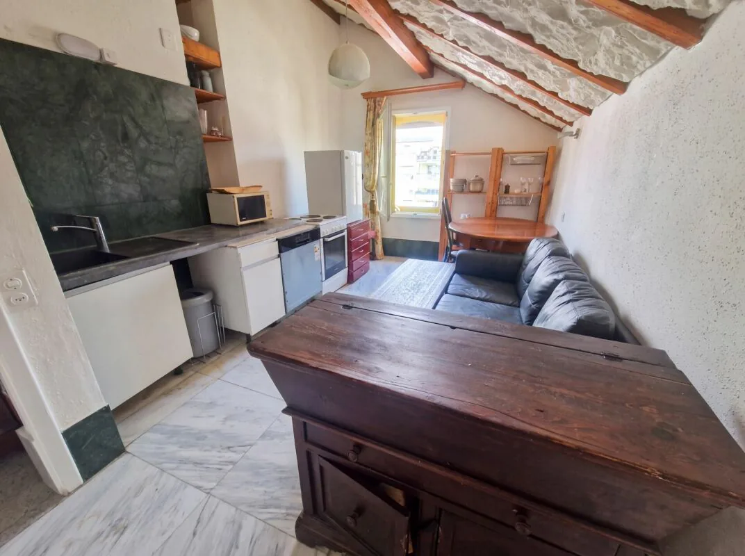 Gepflegte 4-Zimmer-Dachwohnung mit Cheminée - Brüggstrasse 74, Biel