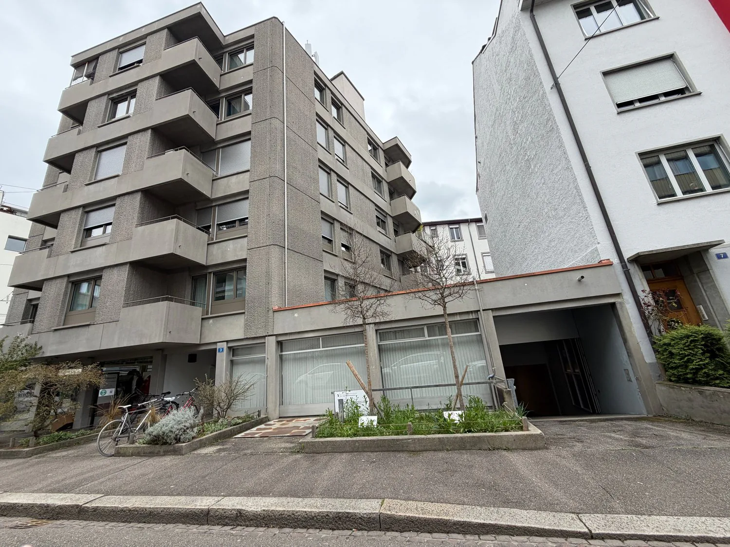 Posto auto in garage sotterraneo vicino a Brausebad - extra largo