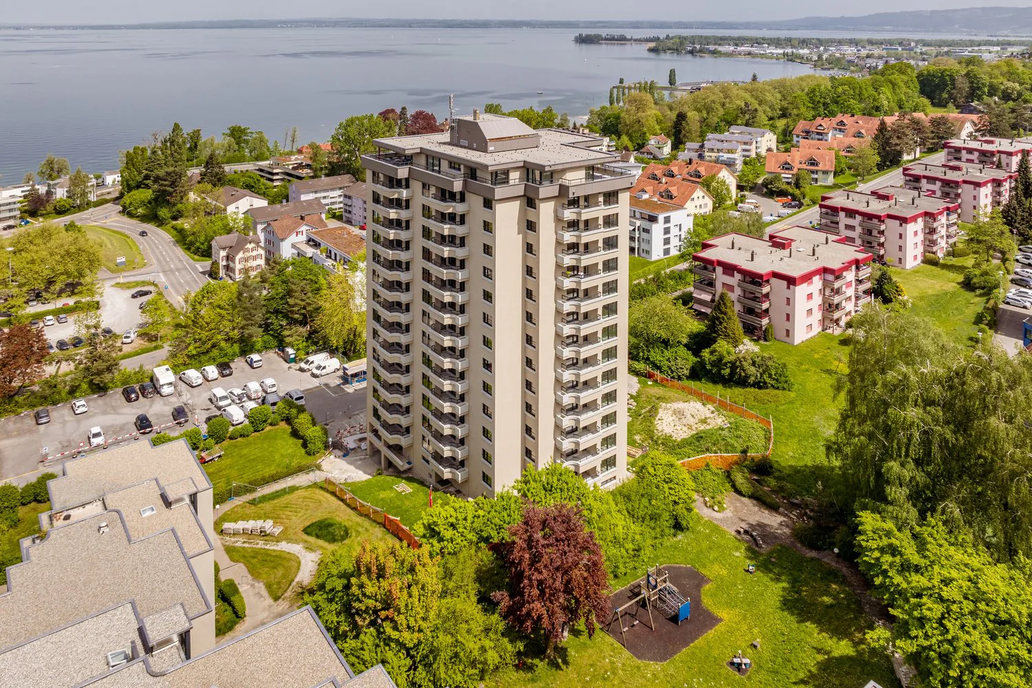 Se(e)nsationelle Aussicht! Ihr exklusives Zuhause über dem Bodensee im Swissair Tower II