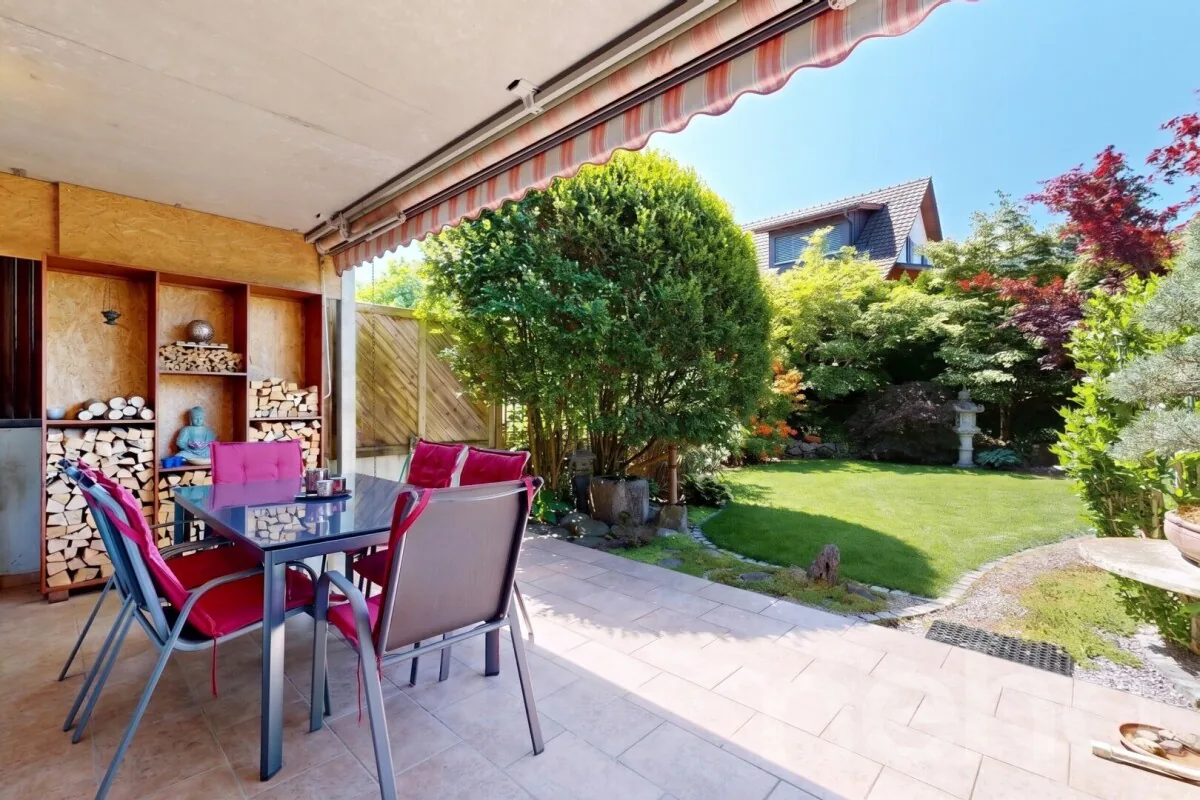 Casa a schiera di 6,5 locali affascinante in una zona tranquilla