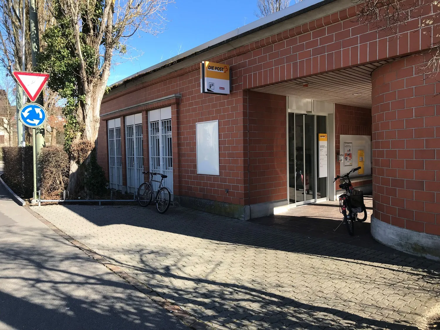 Espace commercial/bureaux/vente d'environ 84 m2 (A1)