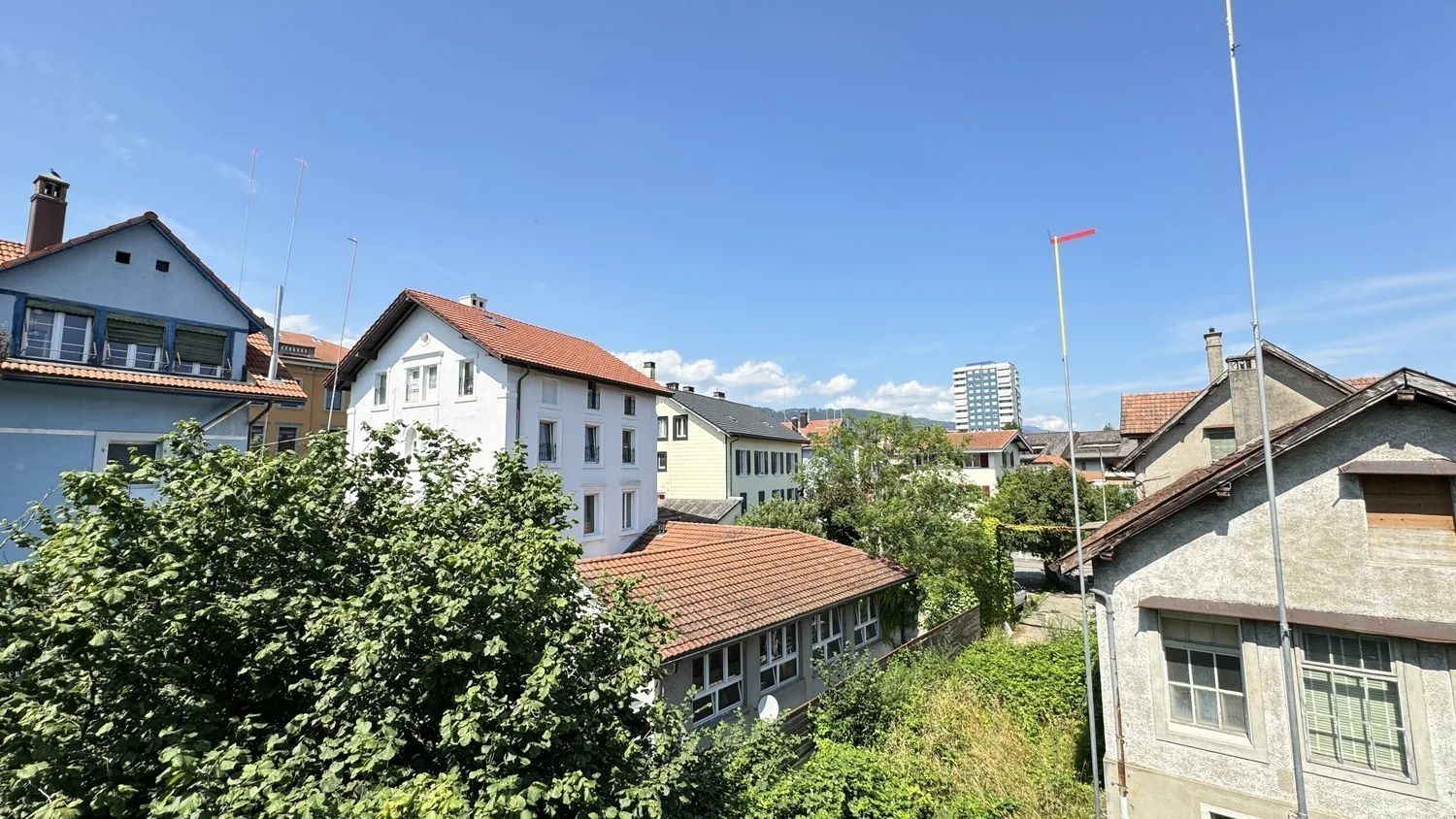 Ateliers/locaux de stockage au centre-ville