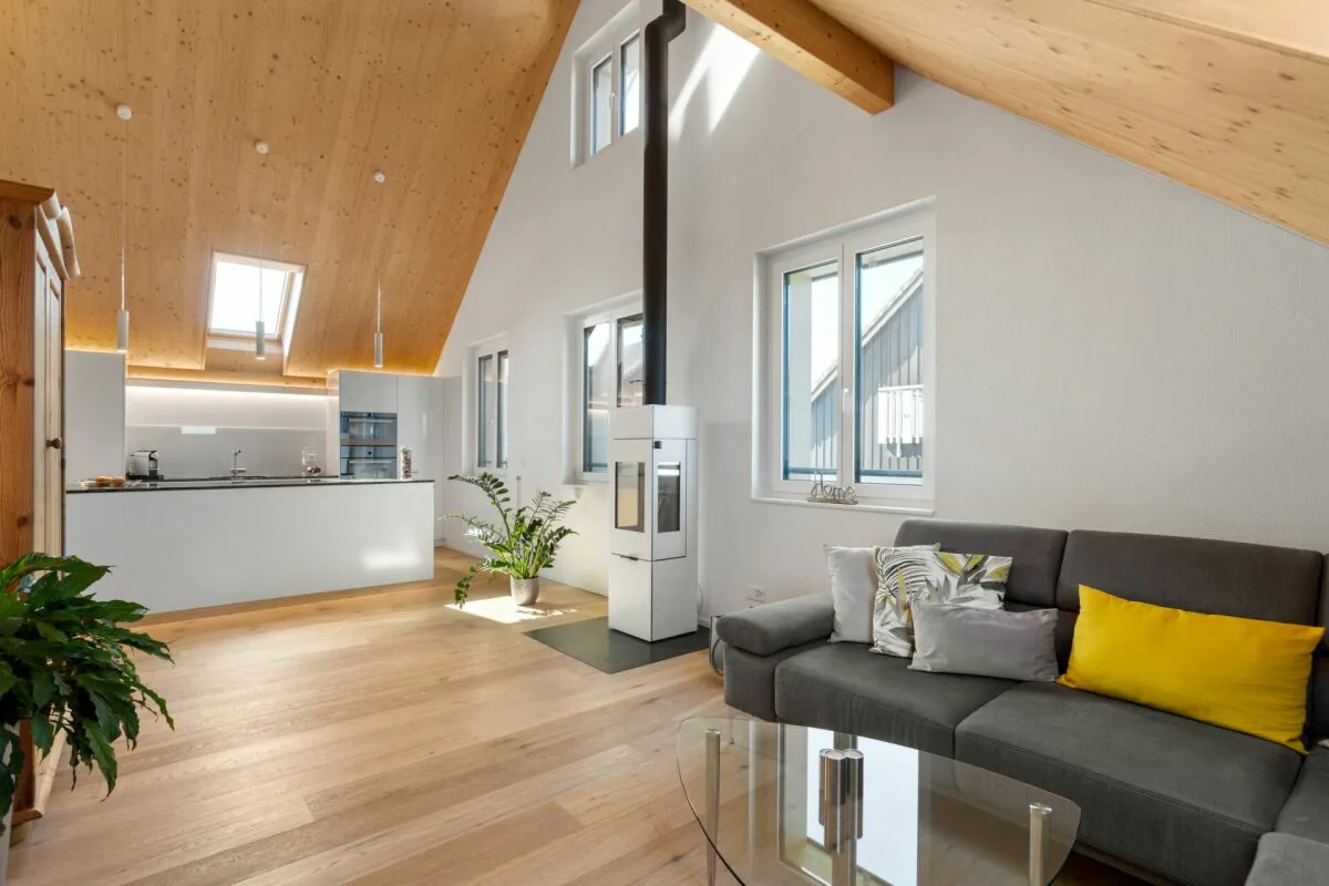 Grosszügige und moderne Dachgeschosswohnung