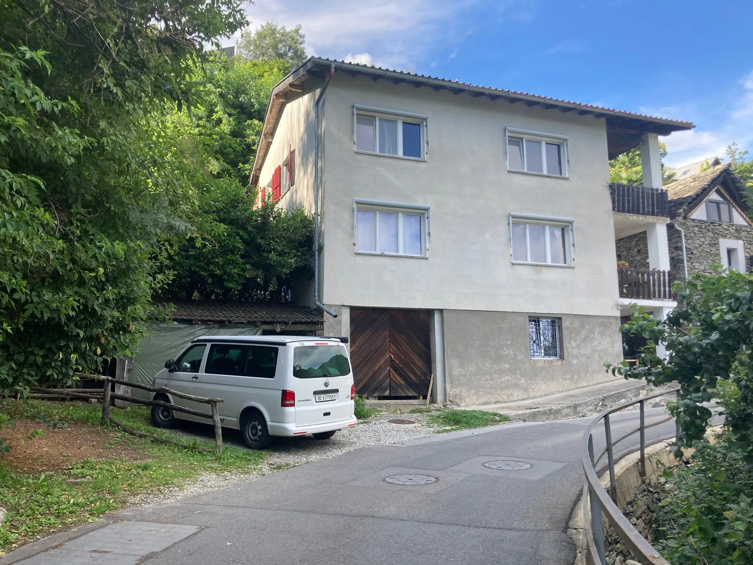 Maison charmante avec deux appartements prêts à emménager