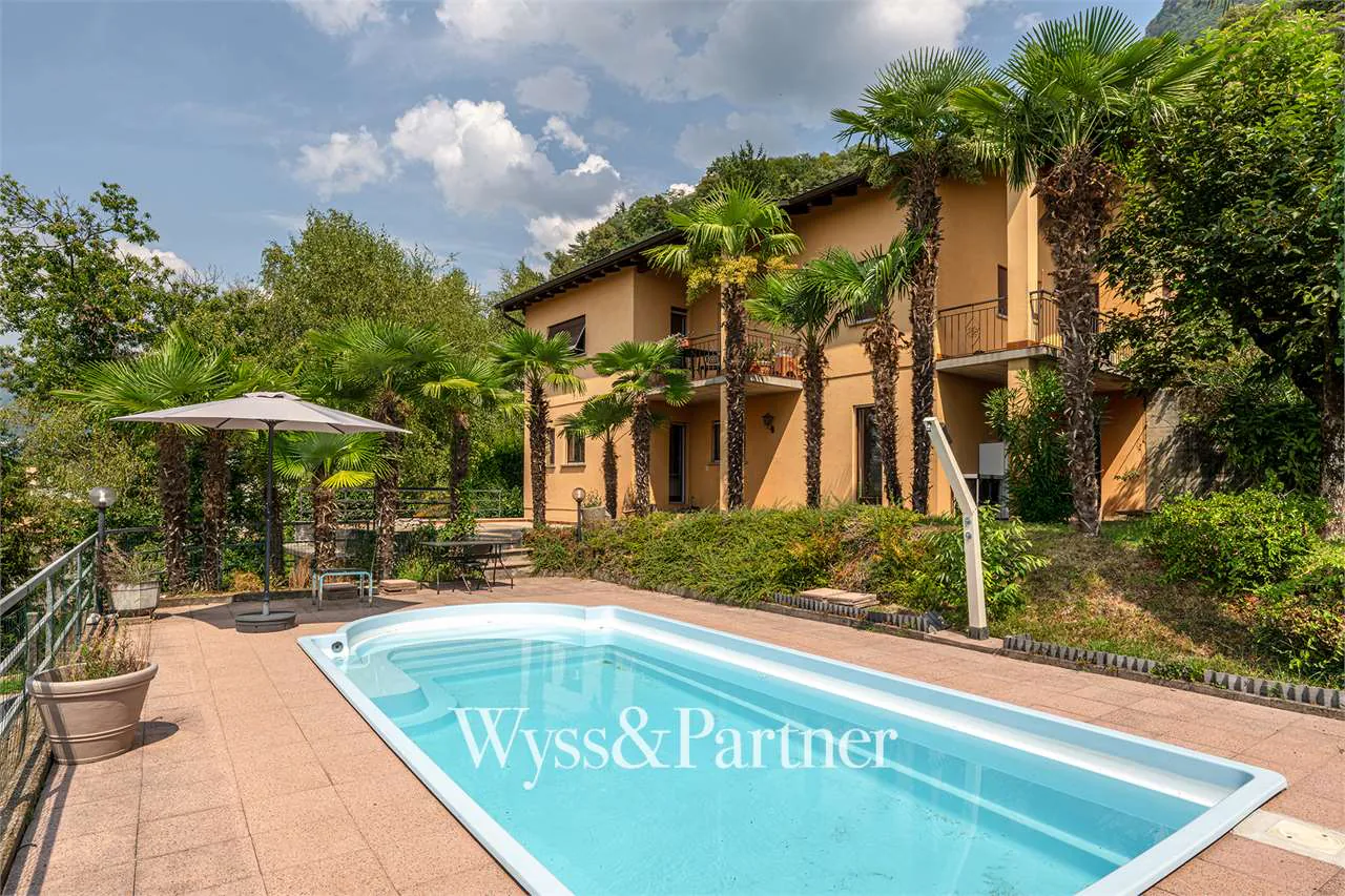 3,5 pièces avec jardin privé, terrasse et piscine à Pregassona