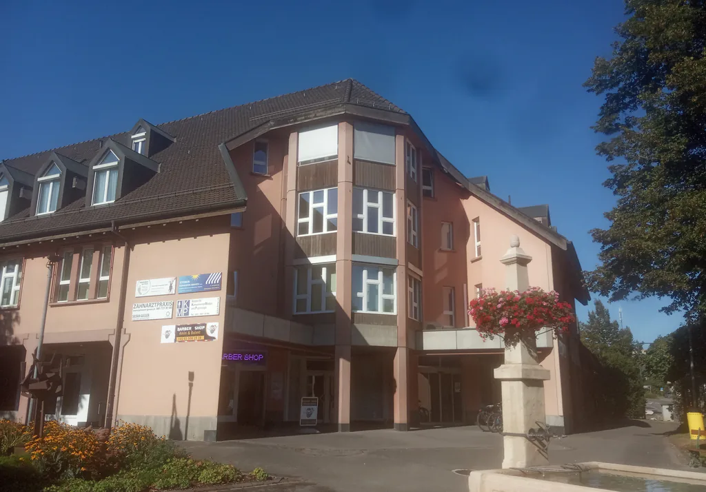 Commercial and office spaces in the heart of Therwil