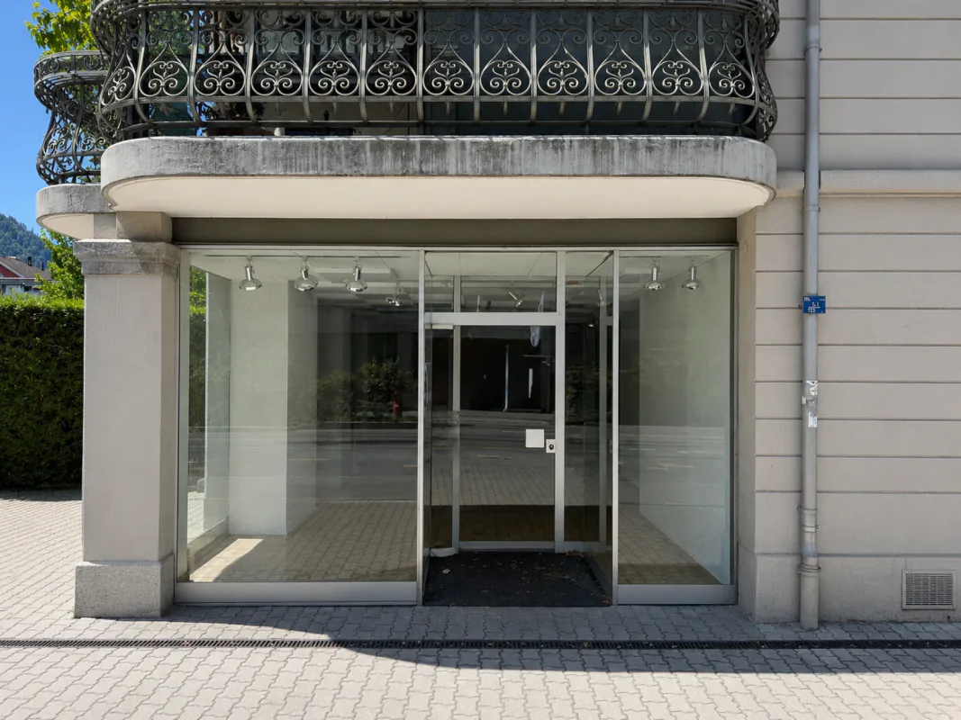 Espace commercial polyvalent dans un emplacement central à Coire