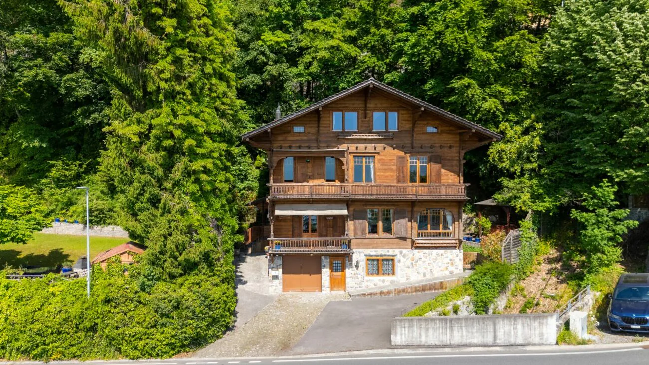 Historisches Chalet mit atemberaubendem Blick auf den See!