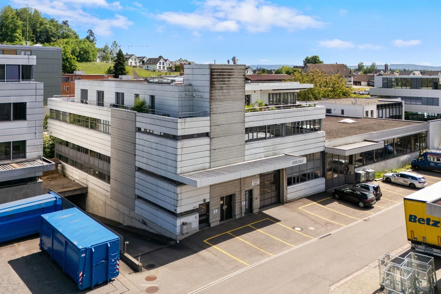 Vielseitige Gewerbe- und Büroflächen mit über 1'150 m² Nutzfläche