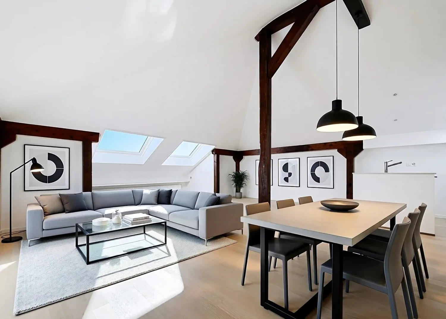 Elegantes 2.5-Zimmer-Apartment komplett renoviert