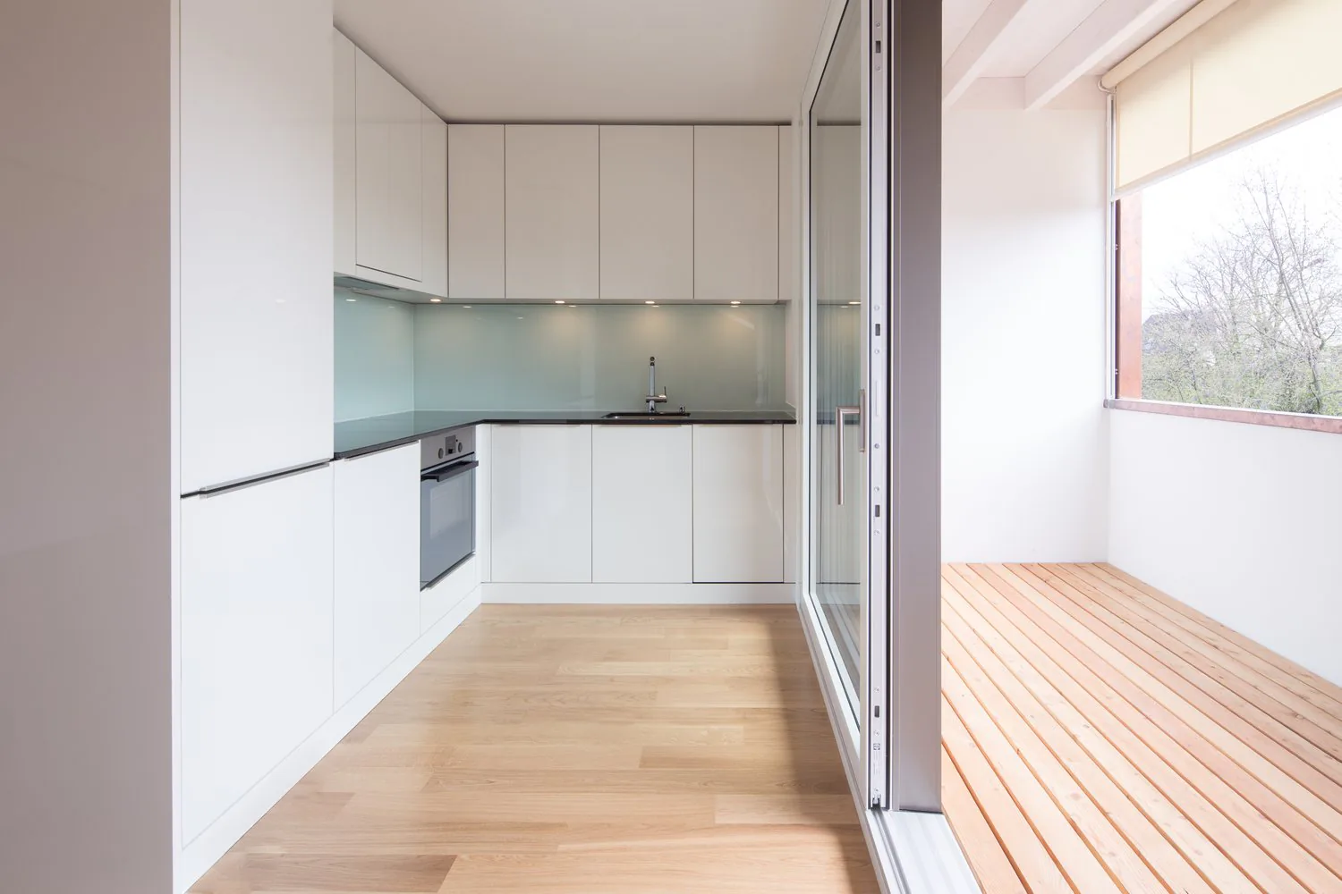 Modern 2.5-room apartment in a well-maintained multi-family house in Allschwil