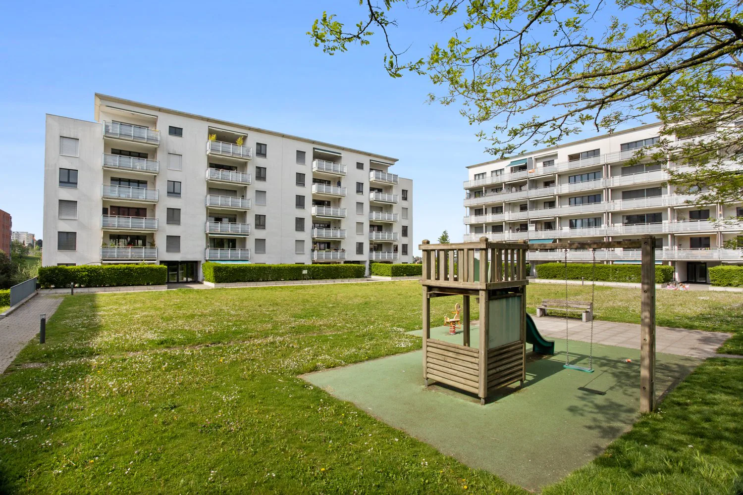 Place de parc intérieure à Cormanon