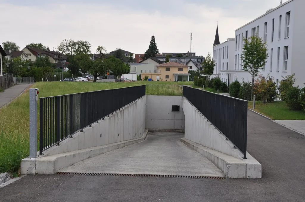 Ihr Einstellplatz für Auto oder Motorrad in Romanshorn