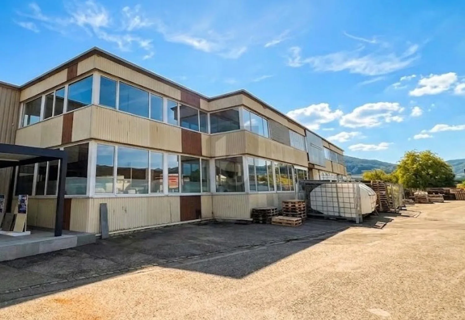 BRIGHT, SPACIOUS AND PRACTICAL