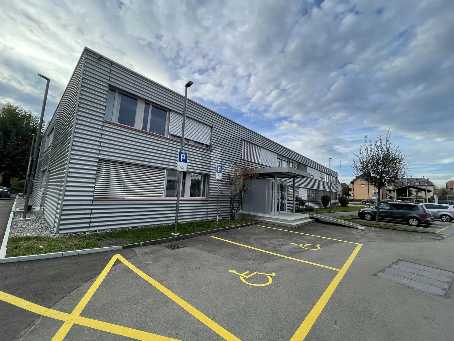 GRANDE E LUMINOSO IN POSIZIONE CENTRALE